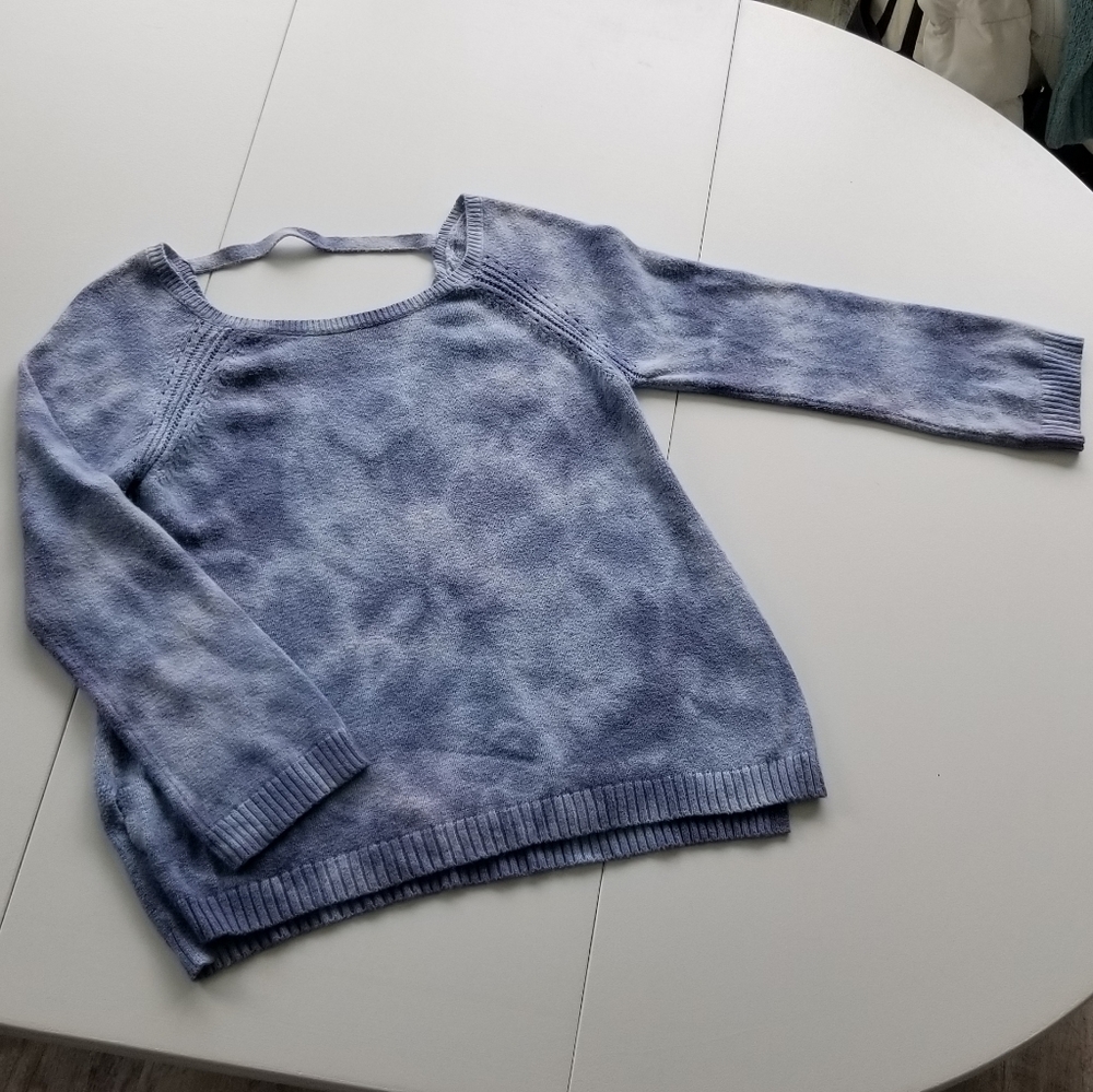 American Eagle blue tie-dye sweater size large
